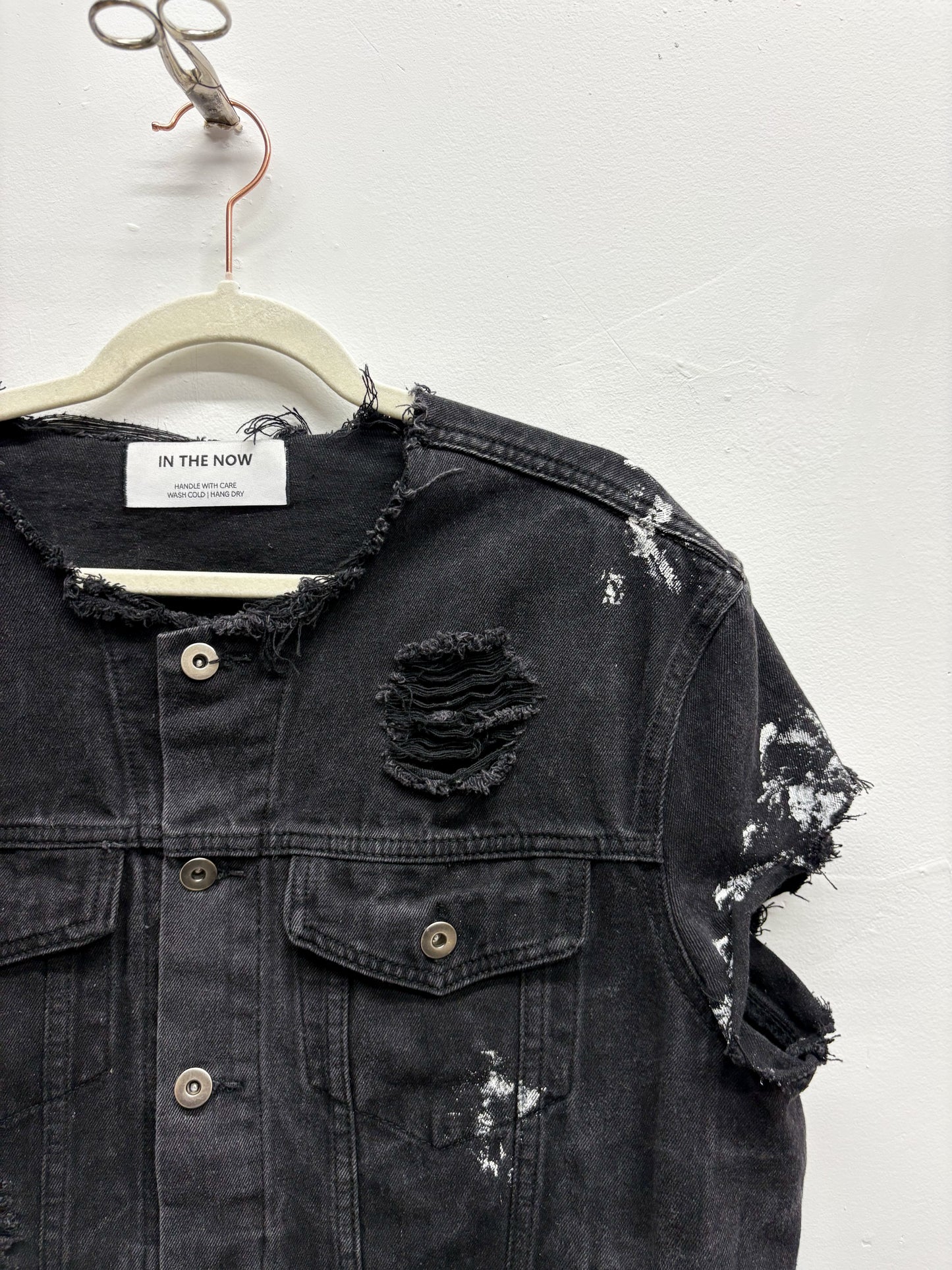 Sample 009